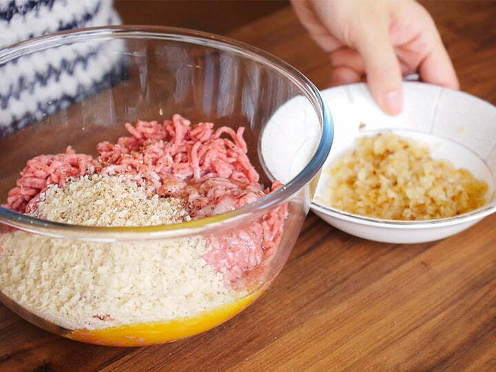 Add Garlic Ginger Into The Minced Meat